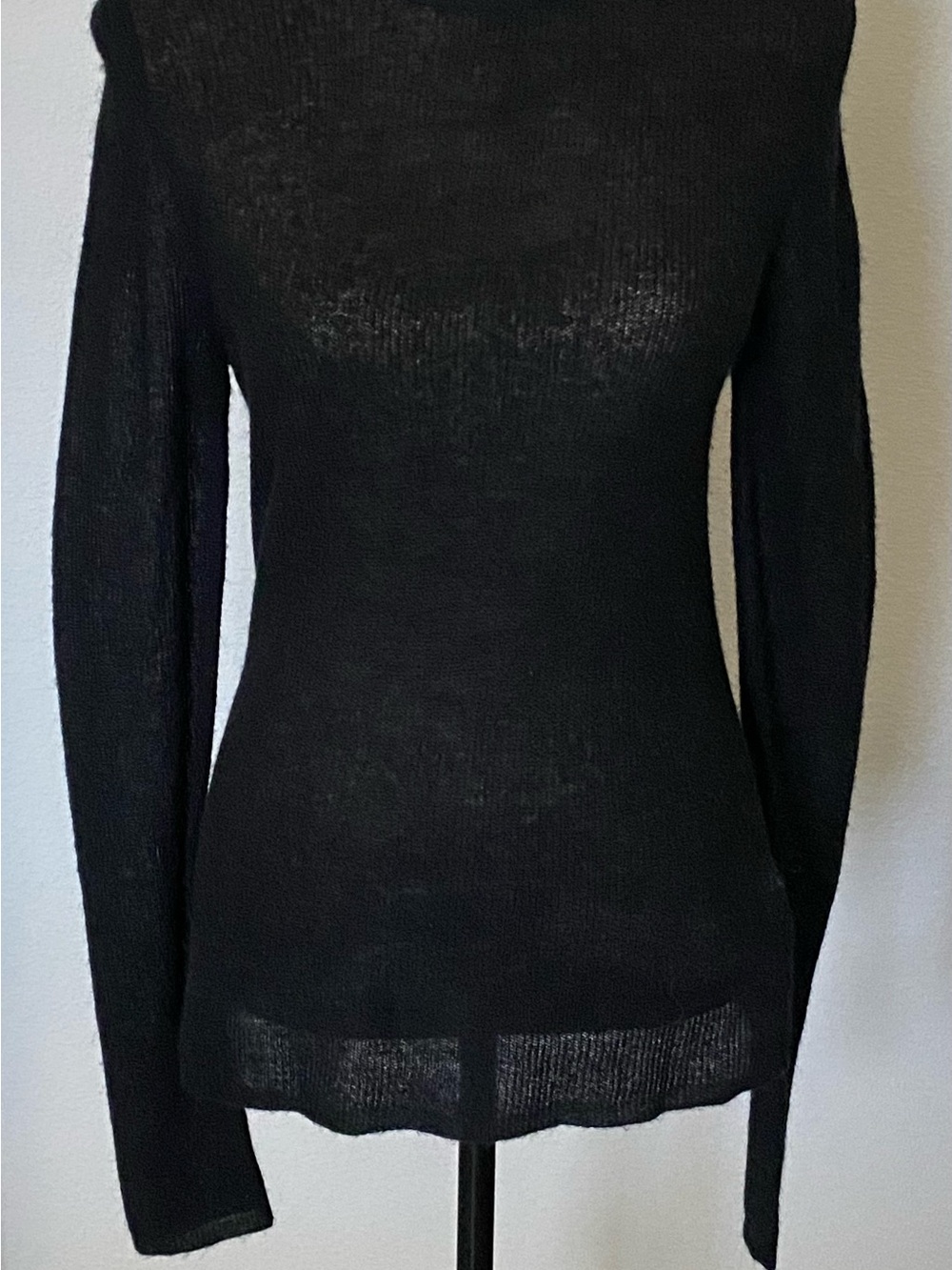 NWT. Zara Alpaca and Wool Blend Black Lightweight Women's Crewneck Sweater, Sz L